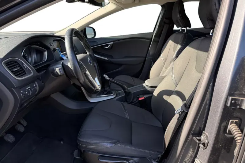 Volvo V40 Cross Country (2013)