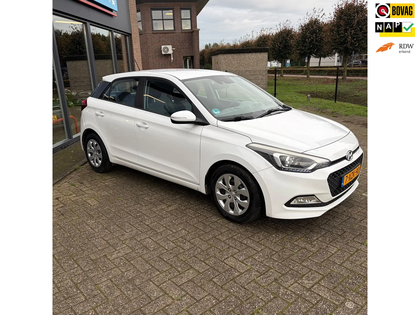 Hyundai i20 (2015) — foto 1