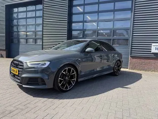 Audi A3 (2020) — foto 1