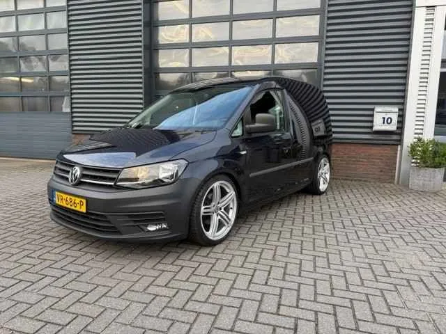 Volkswagen Caddy (2017) — foto 1