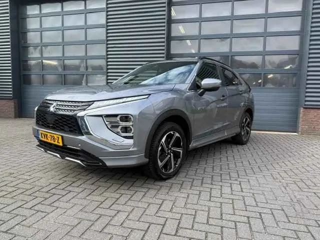 Mitsubishi Eclipse Cross (2023) — foto 1