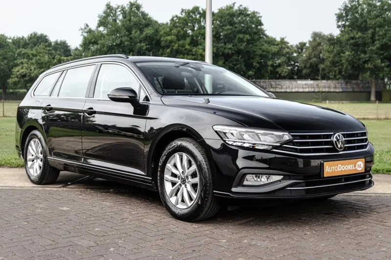 Volkswagen Passat (2022)