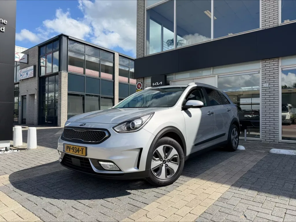 Kia Niro (2017) — foto 1
