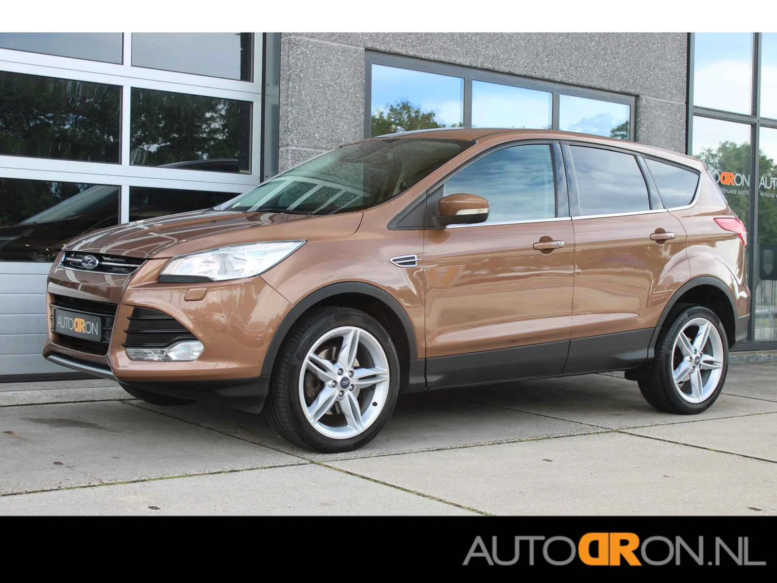 Ford Kuga (2013) — foto 1