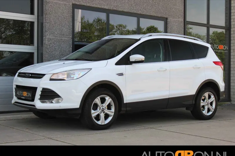 Ford Kuga (2015)