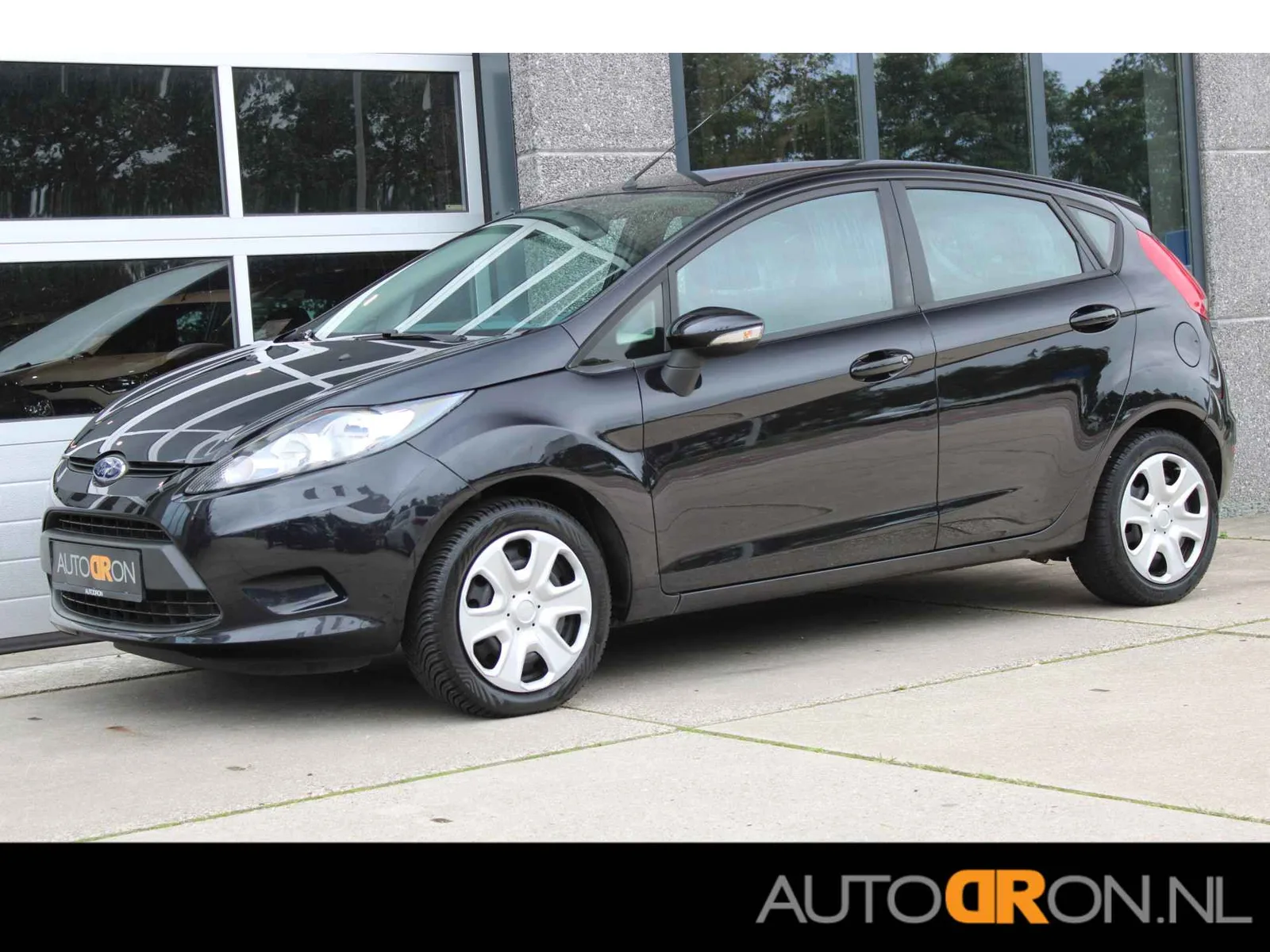 Ford Fiesta (2010) — foto 1