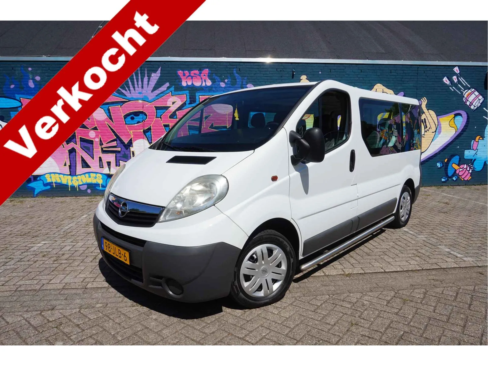 Opel Vivaro (2009) — foto 1