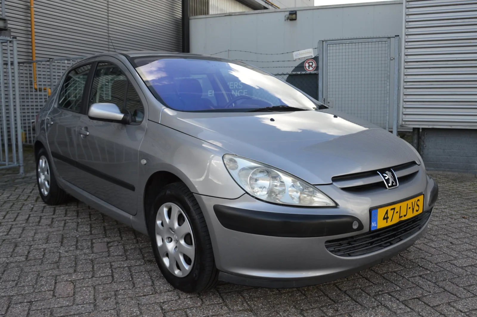 Peugeot 307 (2003) — foto 1