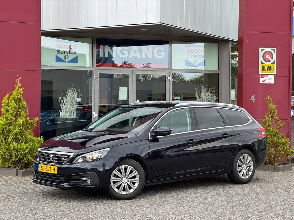 Peugeot 308 (2018) — foto 1