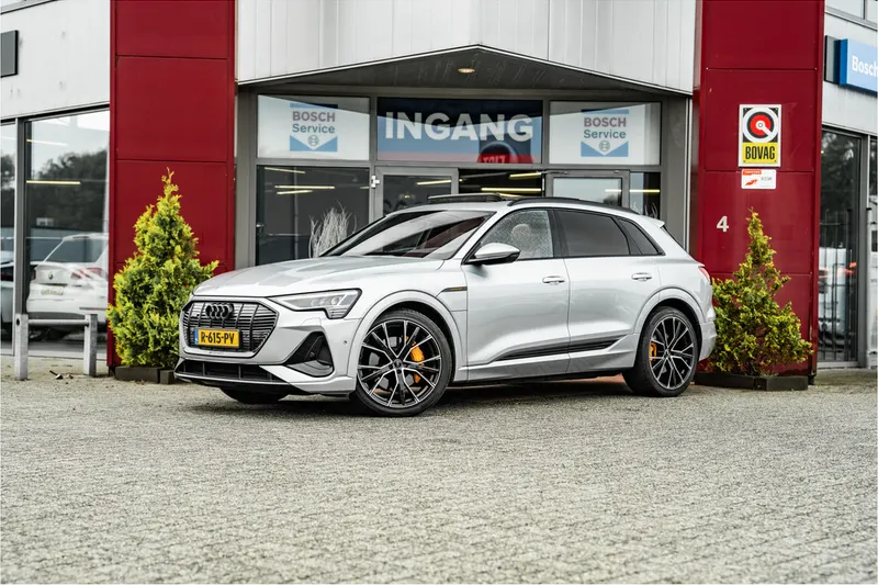 Audi e-tron (2022)