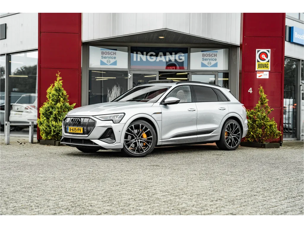 Audi e-tron (2022) — foto 1