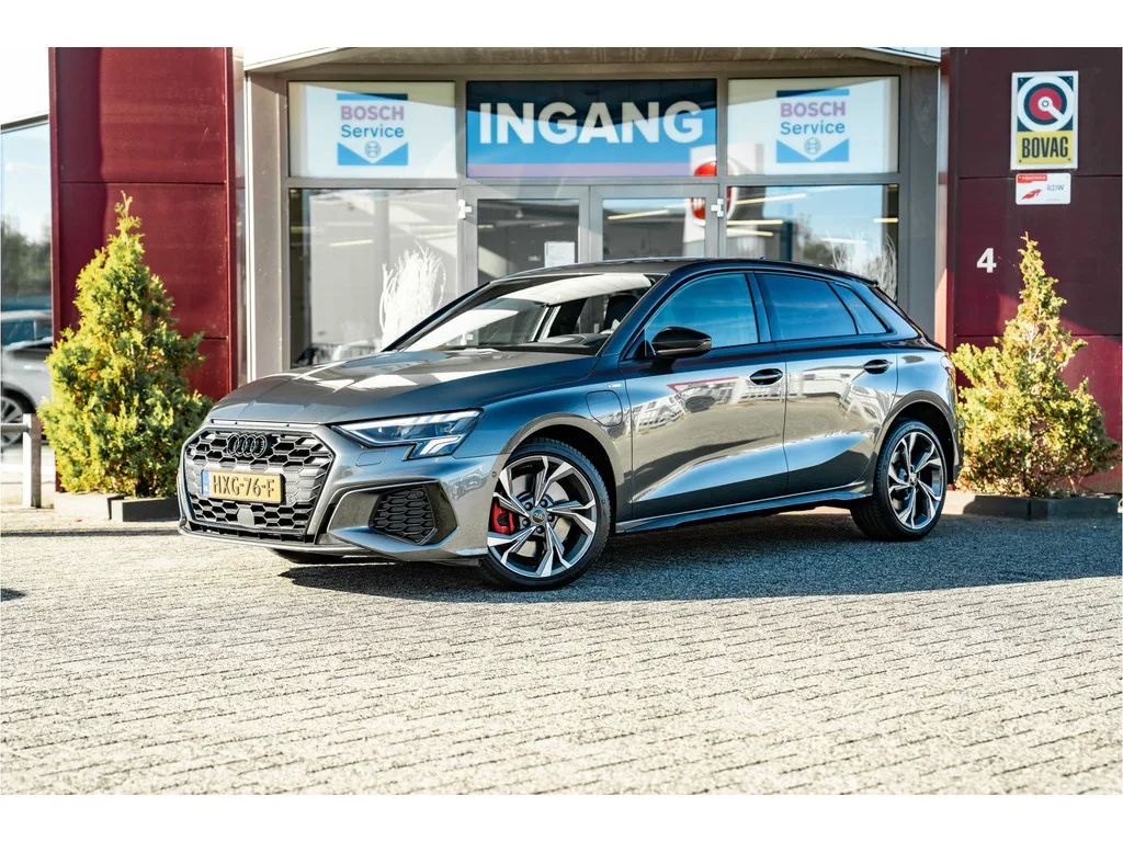 Audi A3 (2023) — foto 1