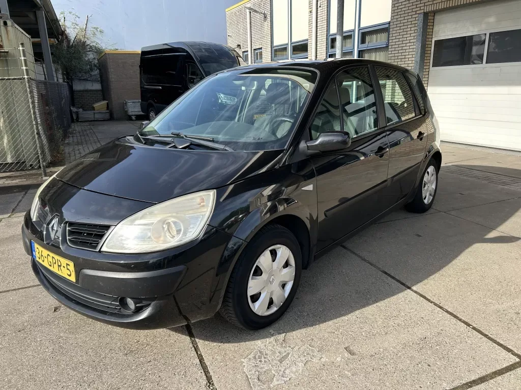 Renault Scénic (2008) — foto 1