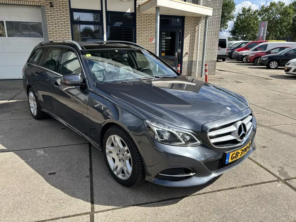 Mercedes-Benz E-Klasse (2015) — foto 1
