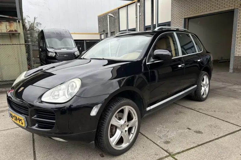 Porsche Cayenne (2006)