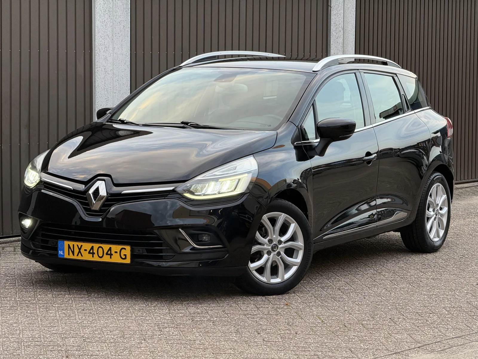 Renault Clio (2017) — foto 1