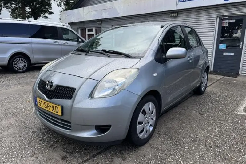 Toyota Yaris (2006)