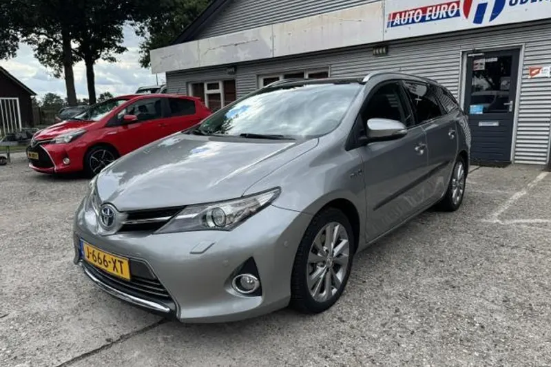 Toyota Auris (2013)