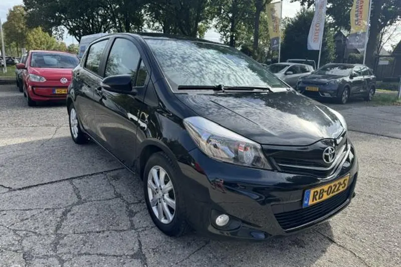 Toyota Yaris (2014)