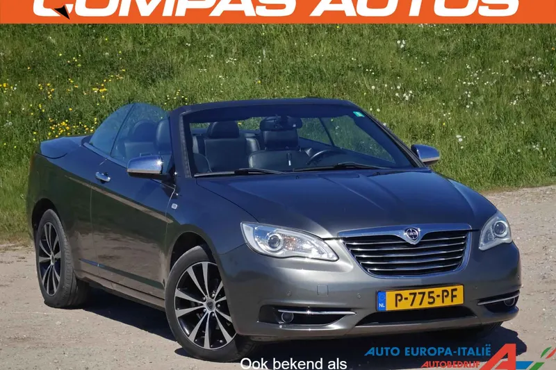 Lancia Flavia (2012)