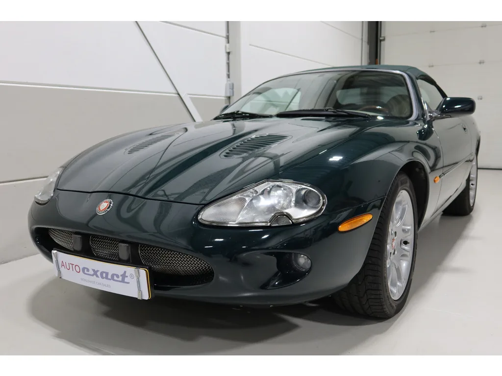 Jaguar XK (1999) — foto 1