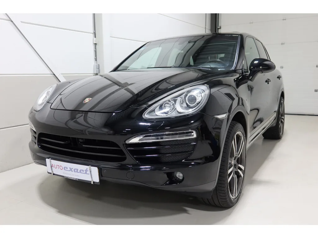 Porsche Cayenne (2011) — foto 1