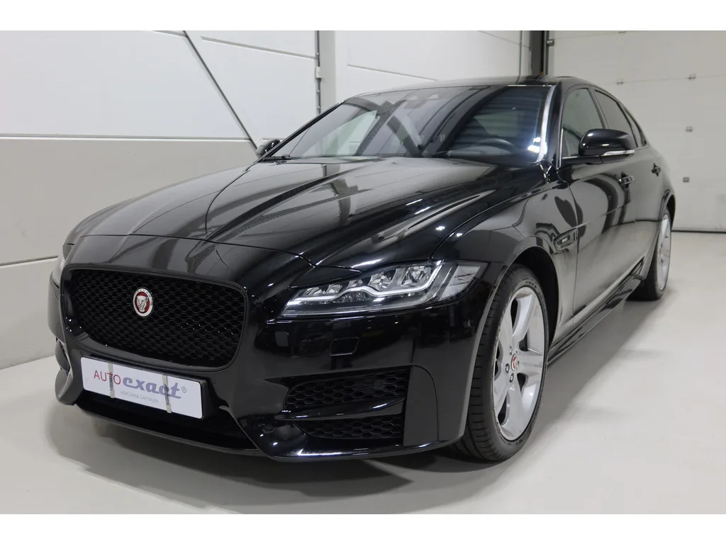 Jaguar XF (2019) — foto 1