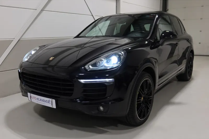 Porsche Cayenne (2015)