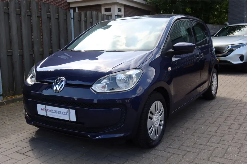 Volkswagen Up! (2015)