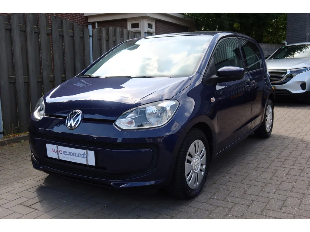 Volkswagen Up! (2015) — foto 1