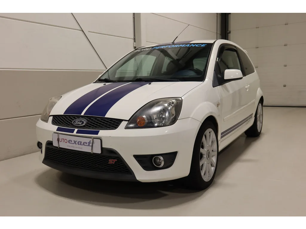 Ford Fiesta (2005) — foto 1