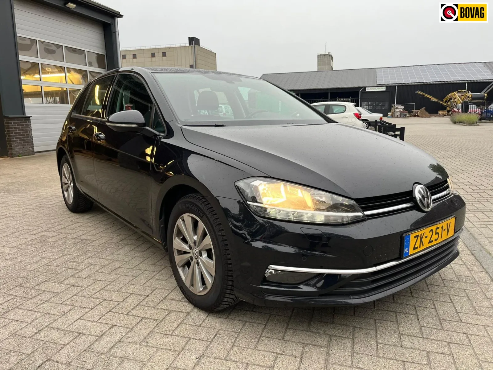 Volkswagen Golf (2018) — foto 1