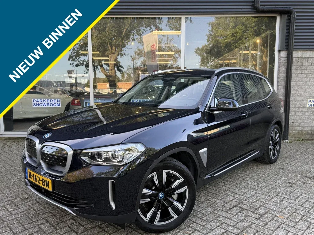 BMW iX3 (2021) — foto 1