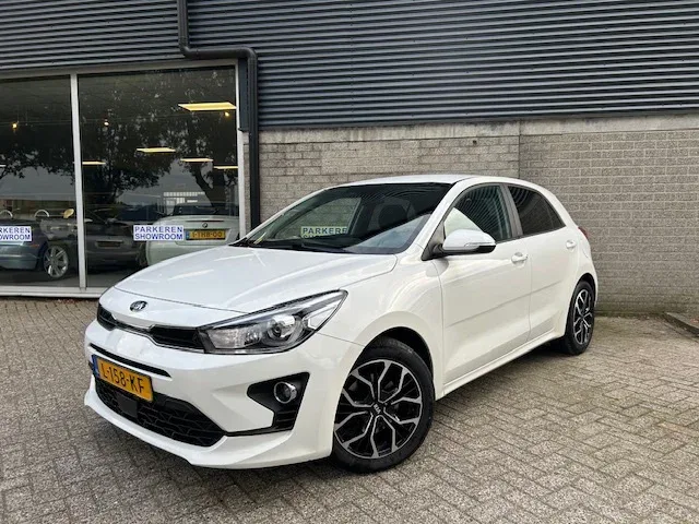 Kia Rio (2021) — foto 1