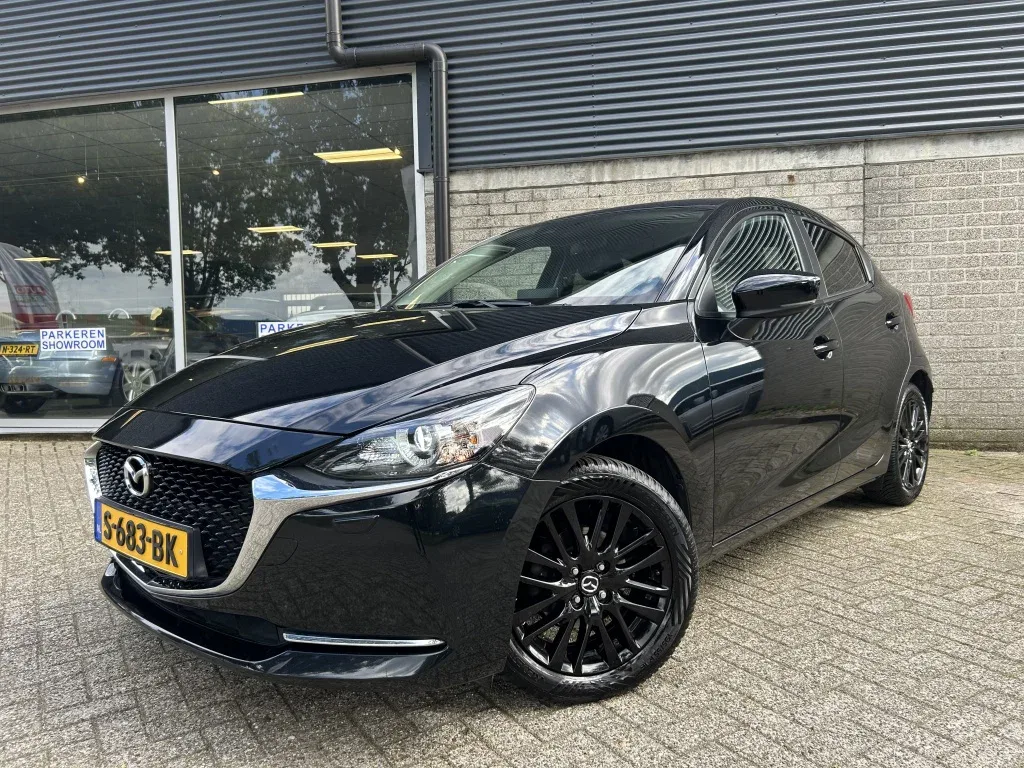 Mazda 2 (2022) — foto 1