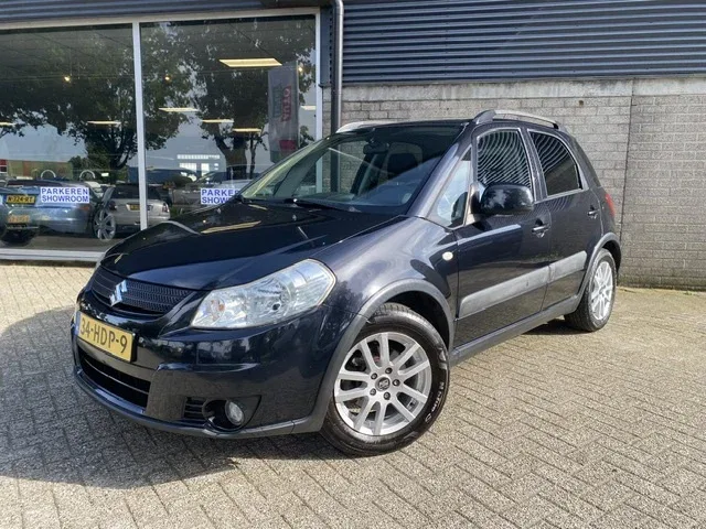 Suzuki SX4 (2008) — foto 1