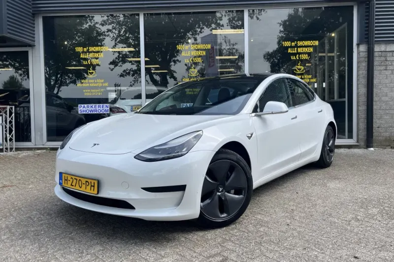 Tesla Model 3 (2020)