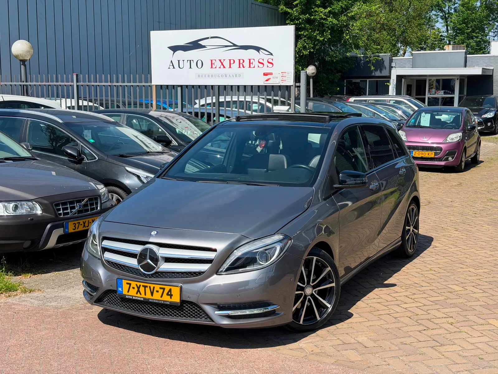 Mercedes-Benz B-Klasse (2014) — foto 1