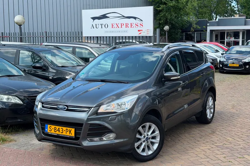 Ford Kuga (2016)
