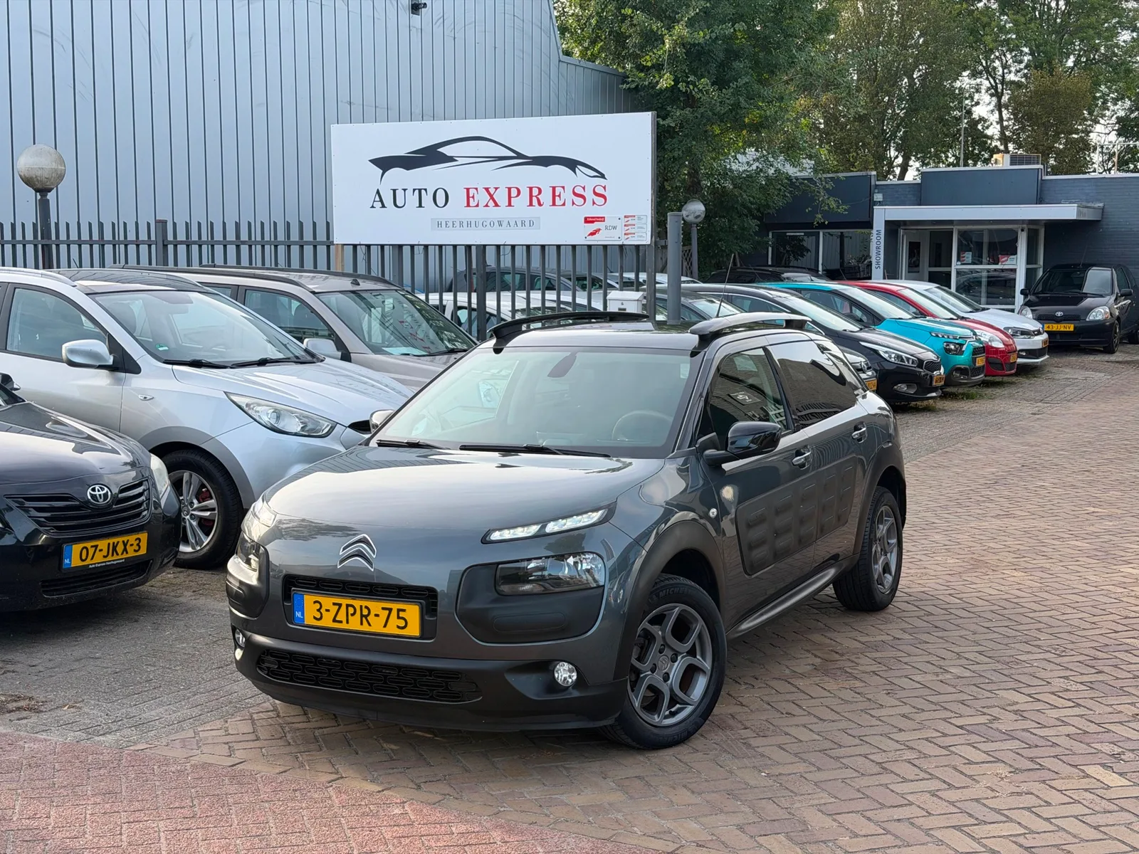 Citroën C4 Cactus (2015) — foto 1