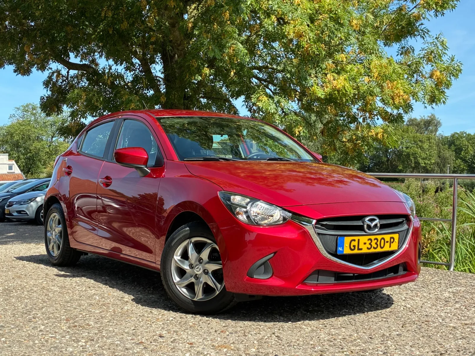 Mazda 2 (2015) — foto 1