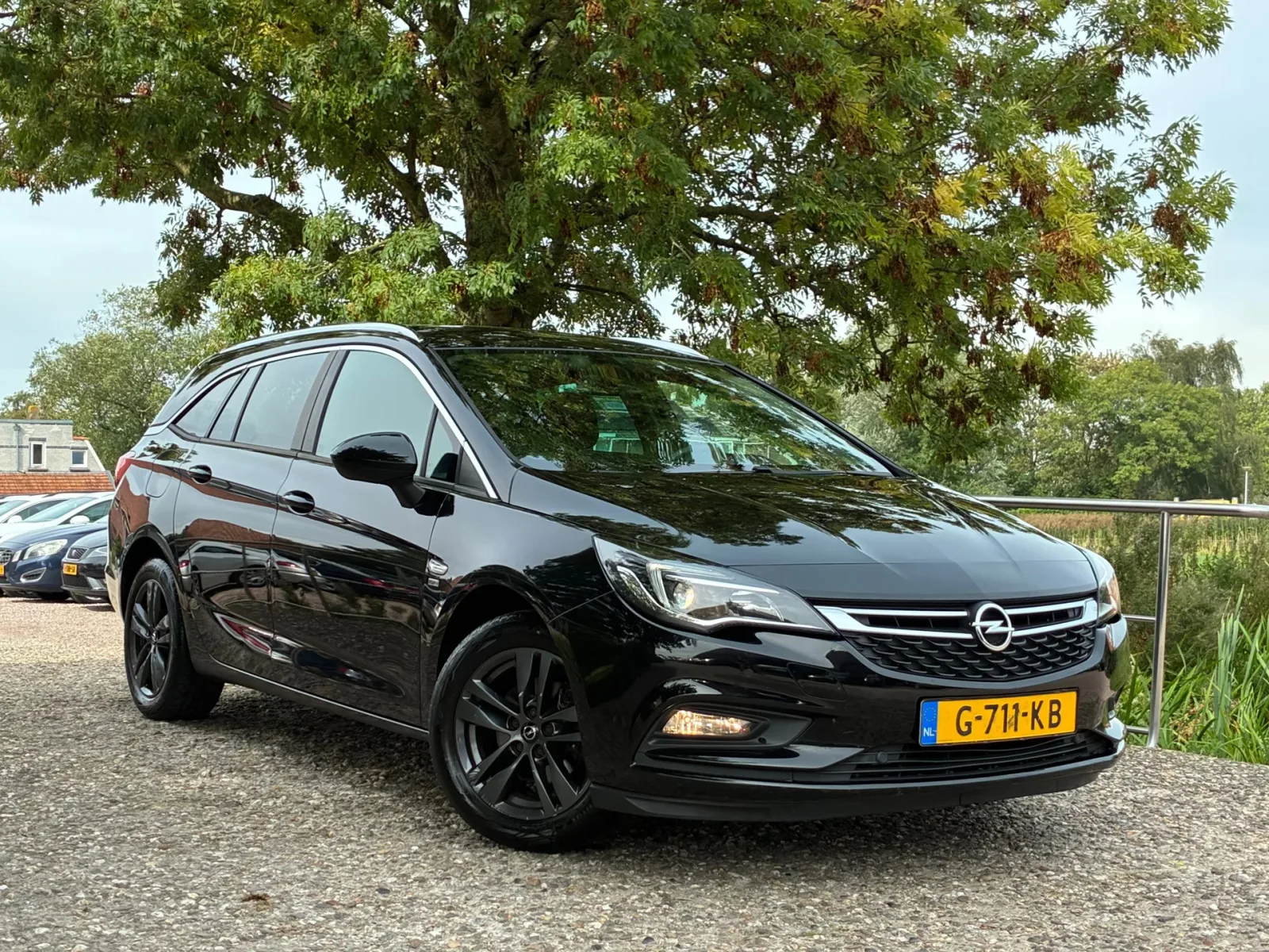 Opel Astra (2019) — foto 1