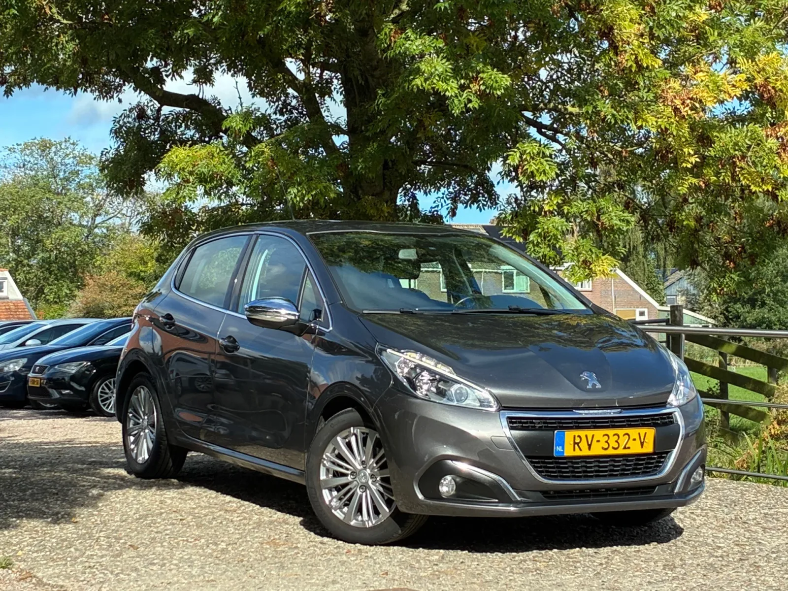 Peugeot 208 (2018) — foto 1