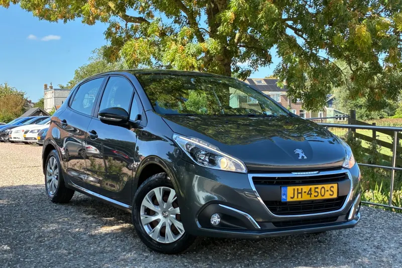 Peugeot 208 (2016)
