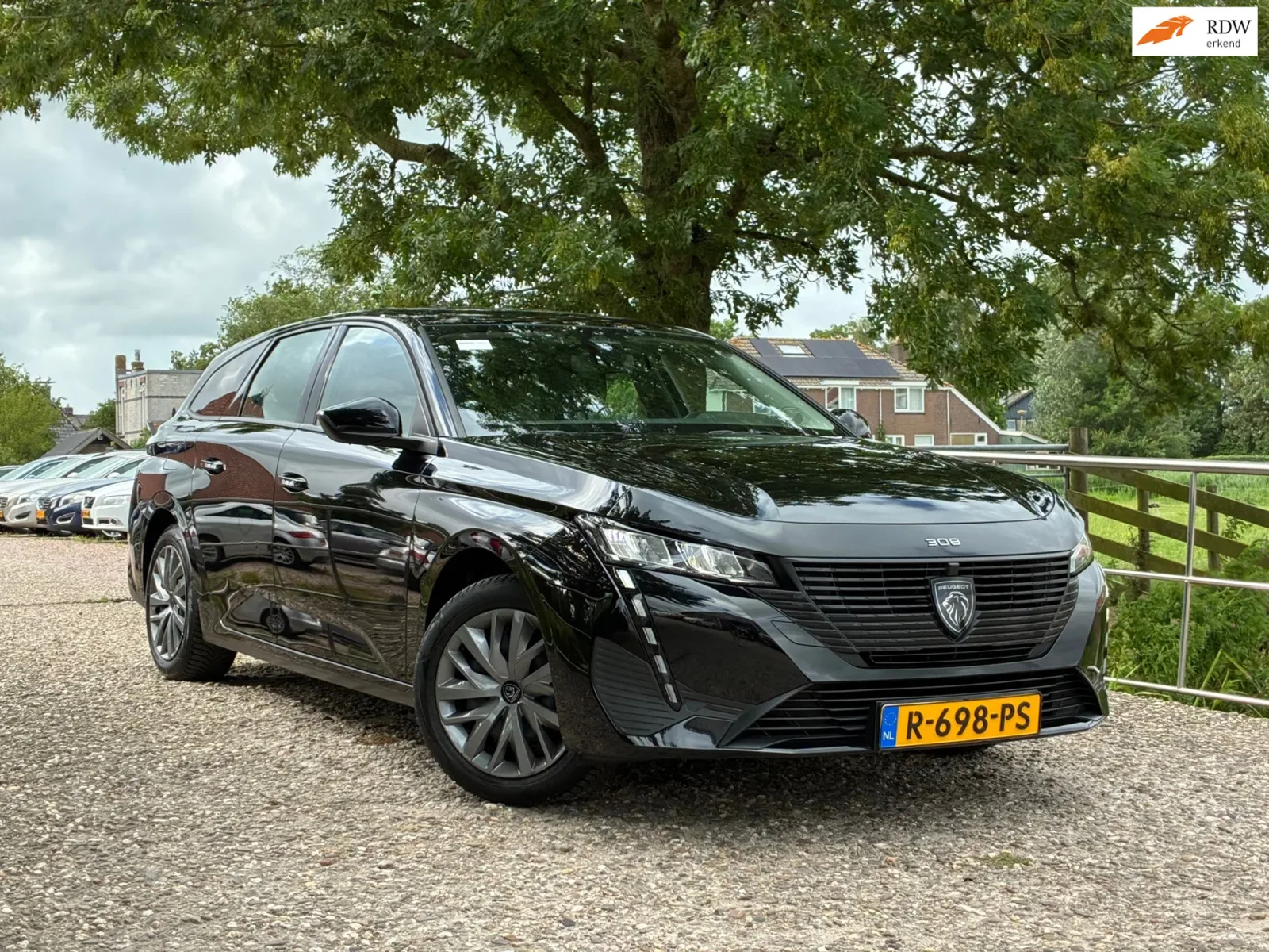 Peugeot 308 (2022) — foto 1