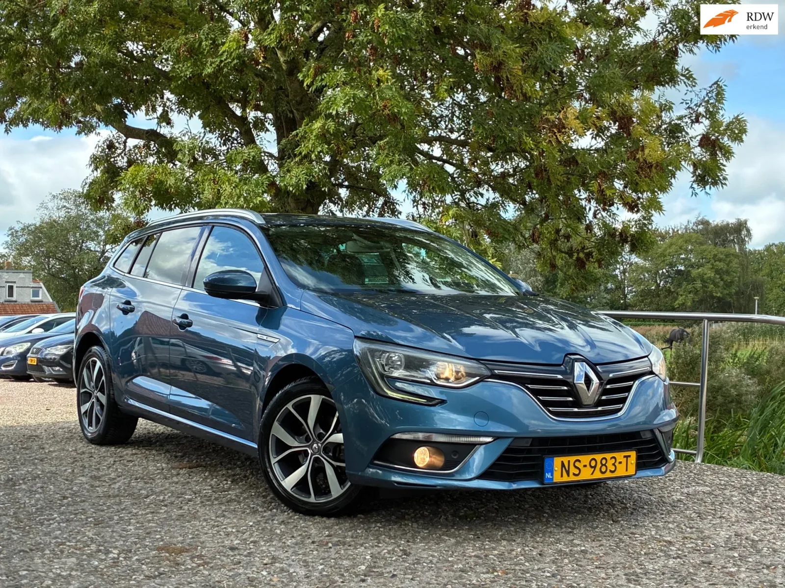 Renault Mégane (2017) — foto 1