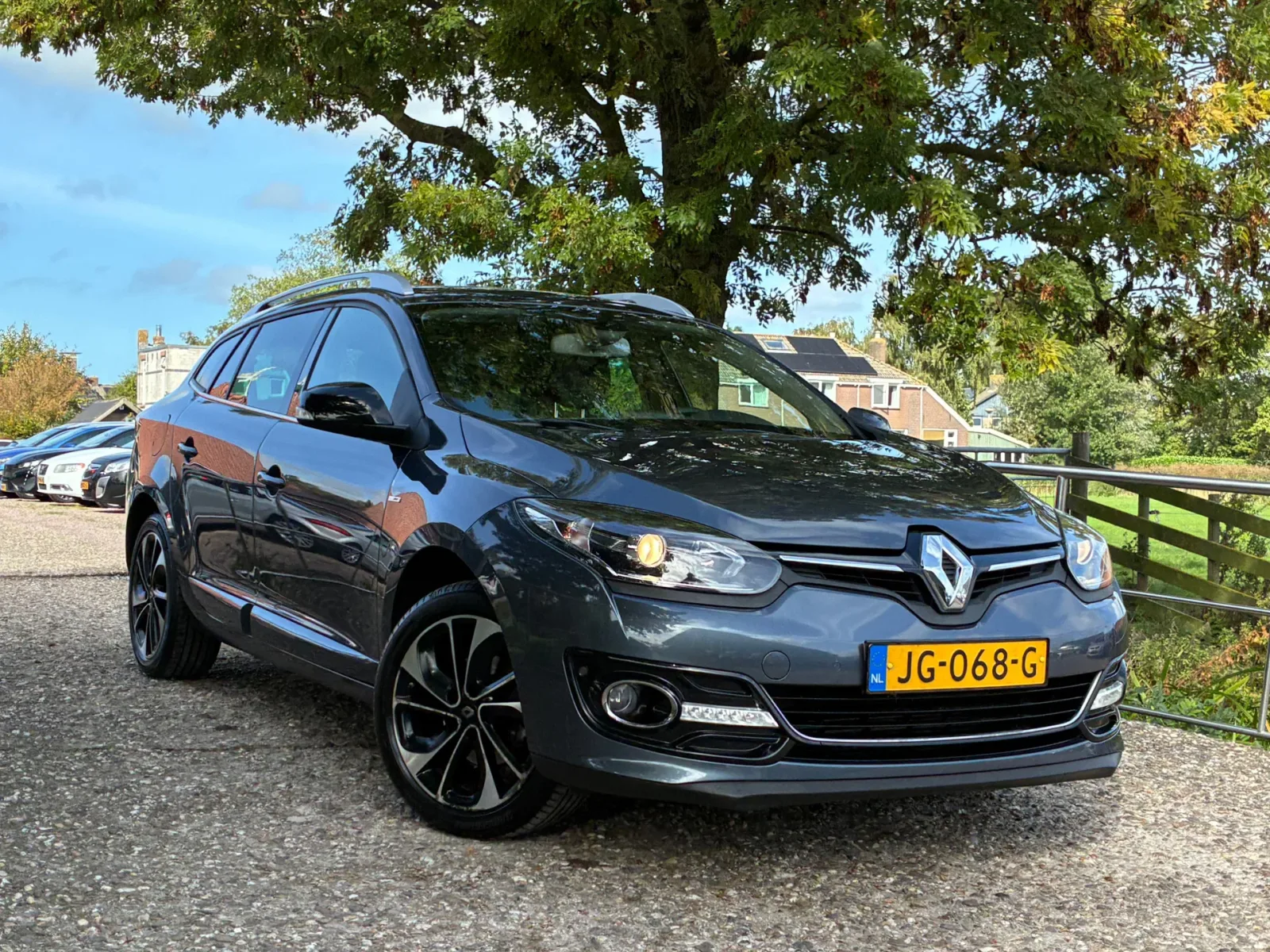 Renault Mégane (2016) — foto 1
