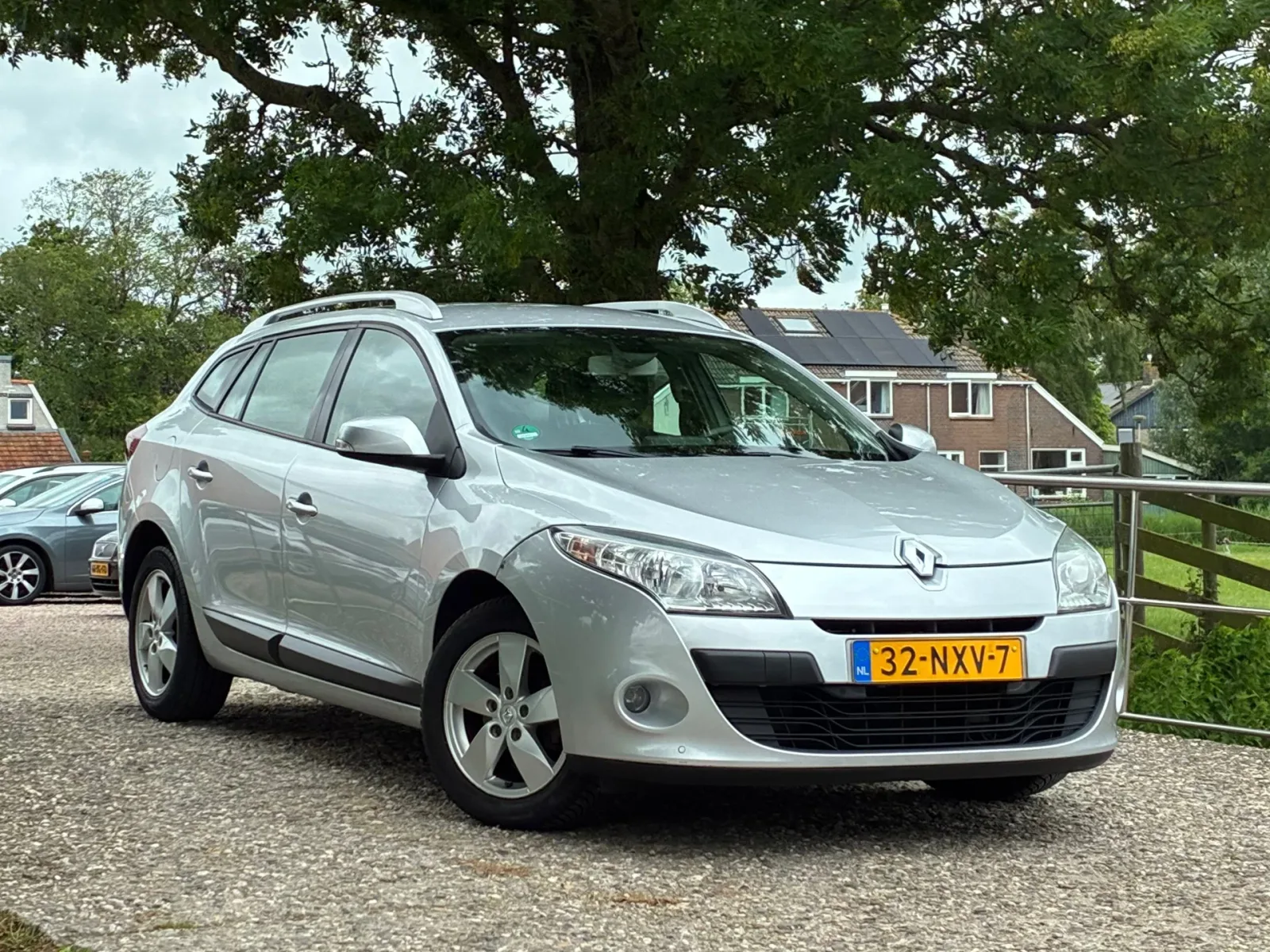 Renault Mégane (2011) — foto 1
