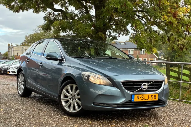Volvo V40 (2013)