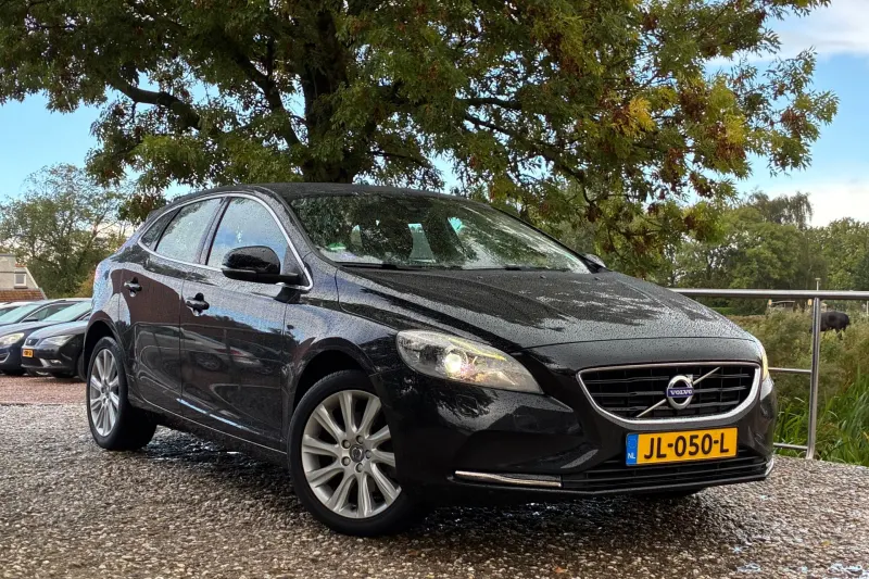 Volvo V40 (2016)